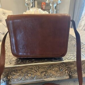 Vera Pelle Brown Leather Woman’s Crossbody Saddle biker Bag. Italian